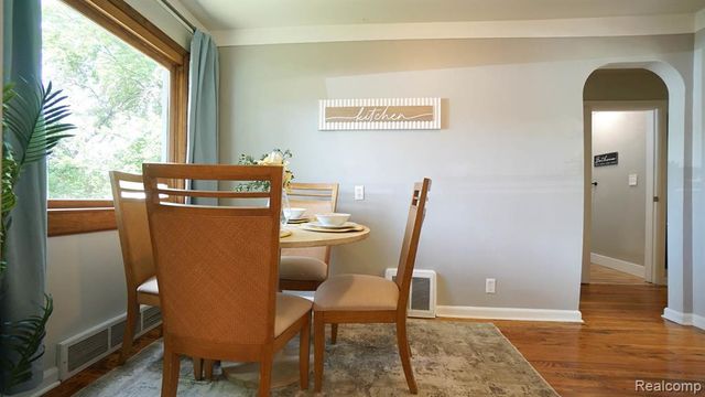 3420 Rivercrest Court, Midland, MI 48640