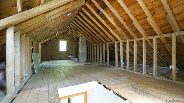 3420 Rivercrest Court, Midland, MI 48640