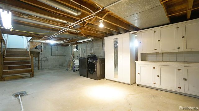 3420 Rivercrest Court, Midland, MI 48640