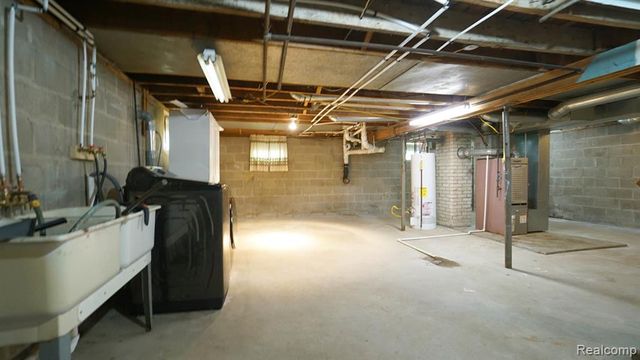3420 Rivercrest Court, Midland, MI 48640