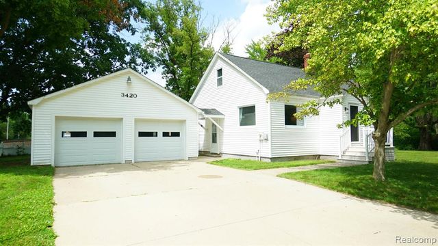 3420 Rivercrest Court, Midland, MI 48640