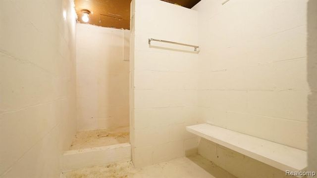 3420 Rivercrest Court, Midland, MI 48640