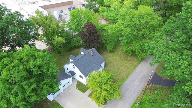 3420 Rivercrest Court, Midland, MI 48640
