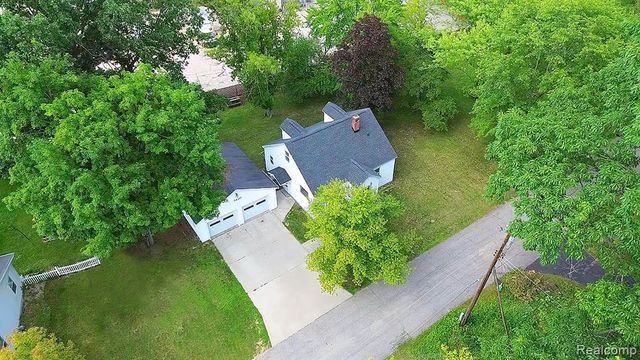 3420 Rivercrest Court, Midland, MI 48640