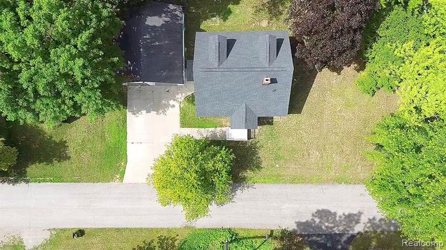 3420 Rivercrest Court, Midland, MI 48640