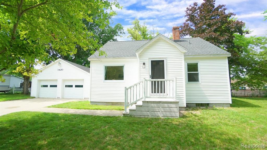 3420 Rivercrest Court, Midland, MI 48640