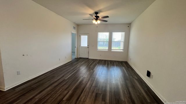 7422 Burrowing Cobra, San Antonio, TX 78253