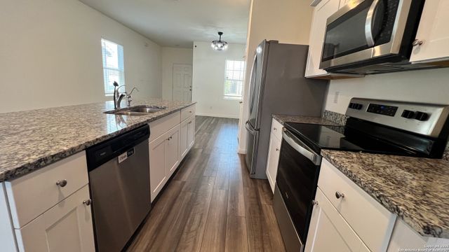 7422 Burrowing Cobra, San Antonio, TX 78253