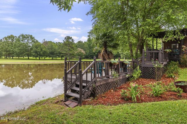 1979 Short Road, Raymond, MS 39154