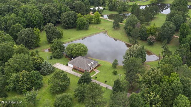 1979 Short Road, Raymond, MS 39154