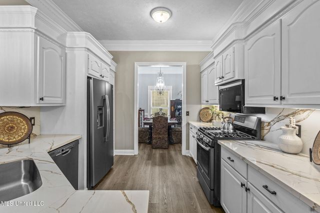 1979 Short Road, Raymond, MS 39154