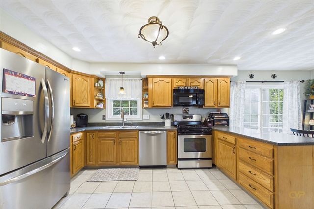 152 Concord Avenue, Cranston, RI 02910