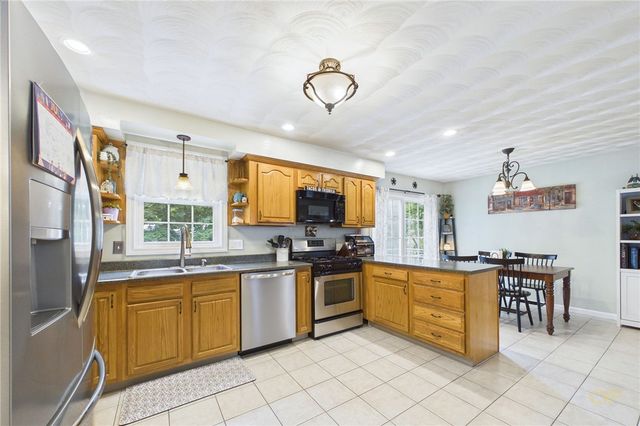 152 Concord Avenue, Cranston, RI 02910
