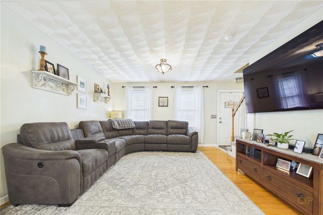 152 Concord Avenue, Cranston, RI 02910
