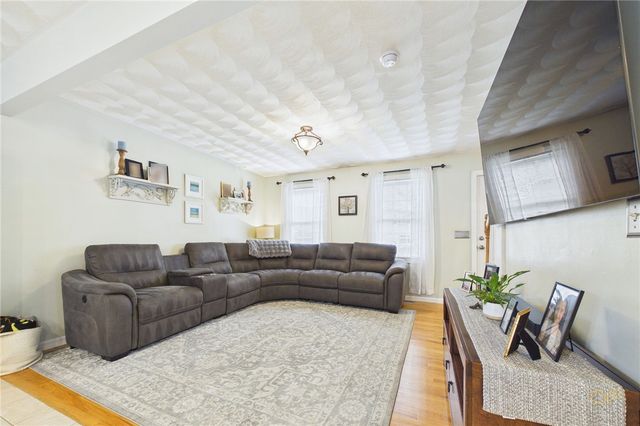 152 Concord Avenue, Cranston, RI 02910