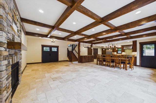 100 Antrim Lane, Bayside South, CA 95524