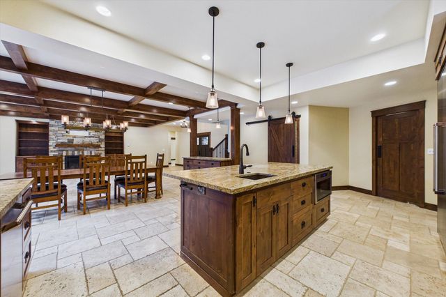 100 Antrim Lane, Bayside South, CA 95524