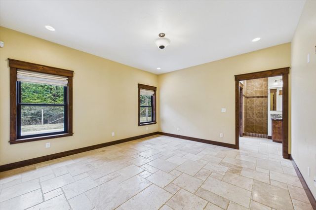 100 Antrim Lane, Bayside South, CA 95524