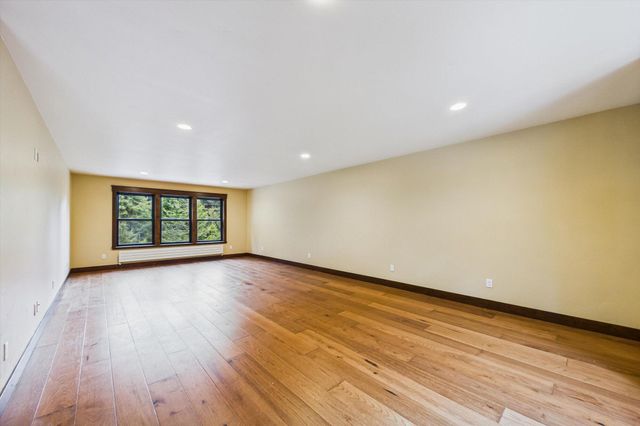 100 Antrim Lane, Bayside South, CA 95524