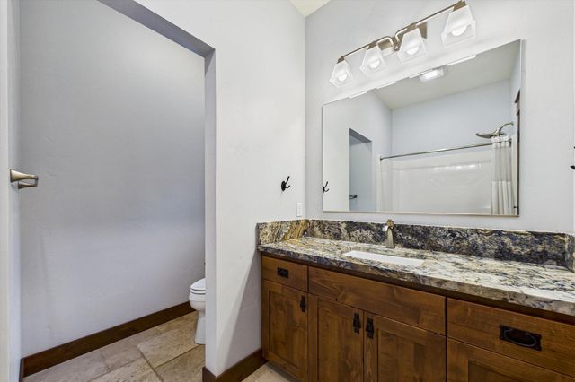 100 Antrim Lane, Bayside South, CA 95524