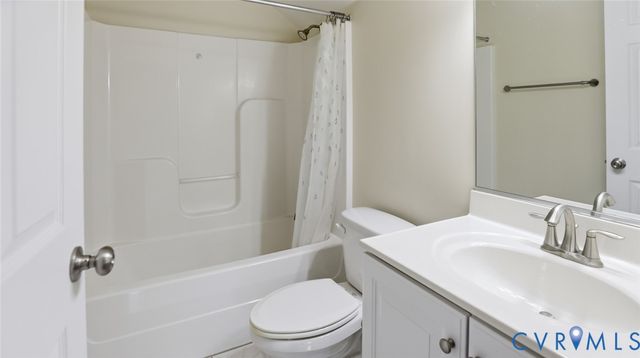 6213 Epaulet Ct, Moseley, VA 23120
