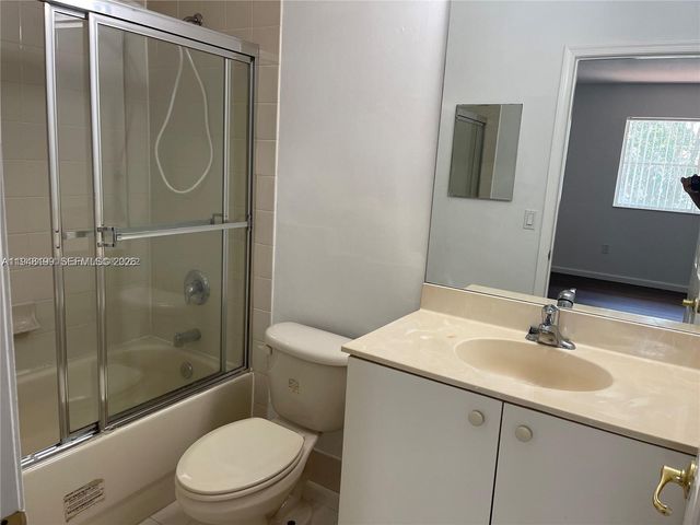 2833 SW 82nd Ave 104, Miramar, FL 33025