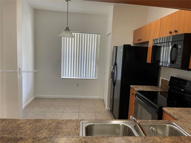 2833 SW 82nd Ave 104, Miramar, FL 33025