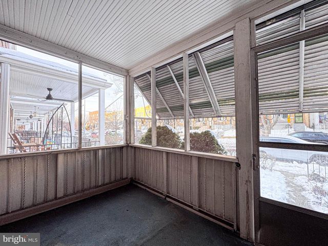 537 25TH PL NE, Washington, DC 20002