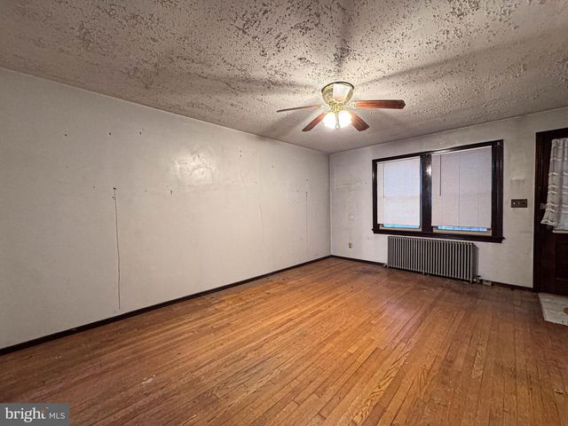 537 25TH PL NE, Washington, DC 20002