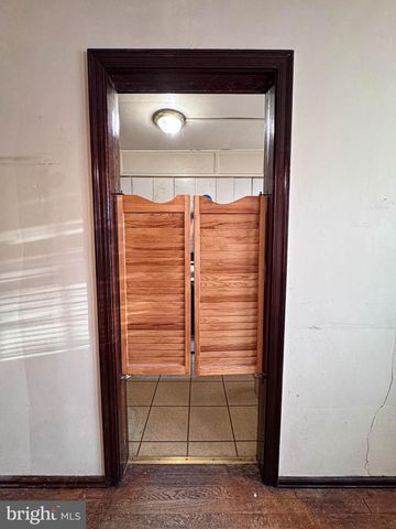 537 25TH PL NE, Washington, DC 20002