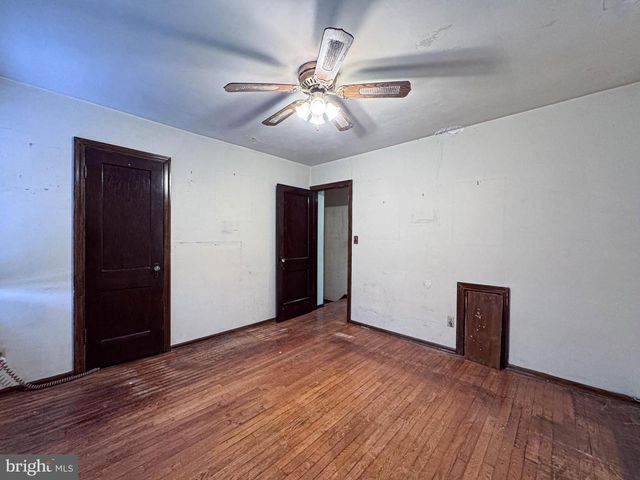 537 25TH PL NE, Washington, DC 20002