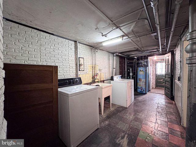 537 25TH PL NE, Washington, DC 20002