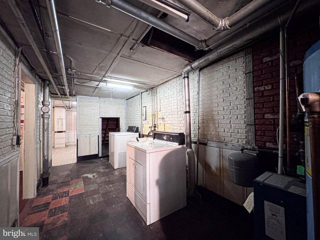 537 25TH PL NE, Washington, DC 20002