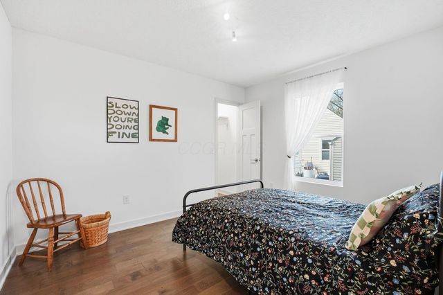 2574 Renwood Place, Columbus, OH 43211