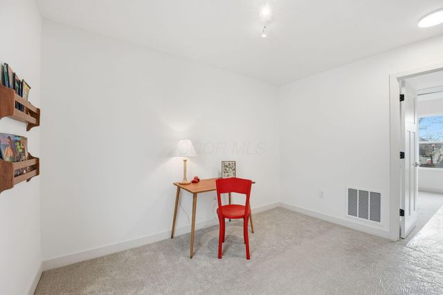 2574 Renwood Place, Columbus, OH 43211