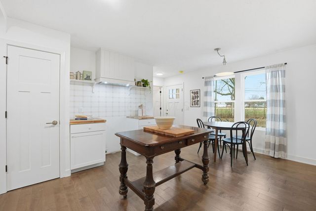 2574 Renwood Place, Columbus, OH 43211