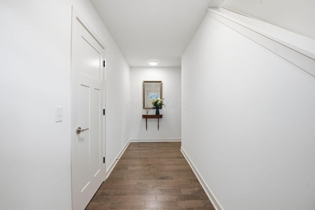 2574 Renwood Place, Columbus, OH 43211