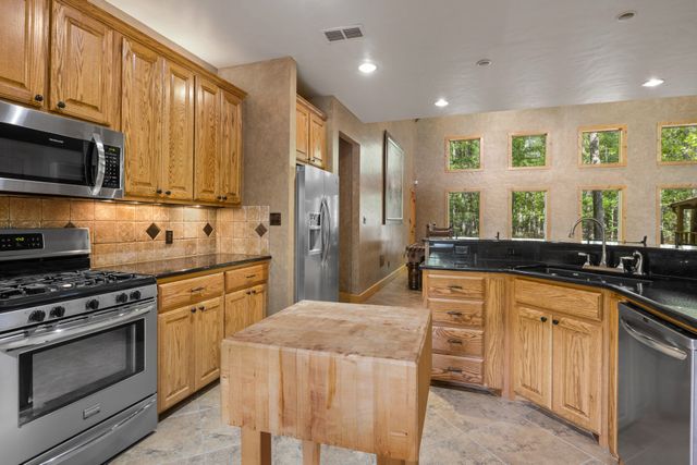 601 FM 3007, Mount Vernon, TX 75455