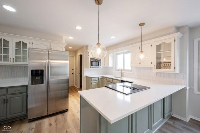 72 Ashbourne Drive, Noblesville, IN 46060