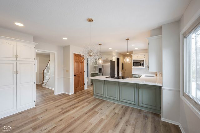 72 Ashbourne Drive, Noblesville, IN 46060