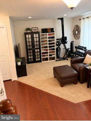6972 KONA DR, Gainesville, VA 20155