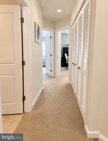 6972 KONA DR, Gainesville, VA 20155