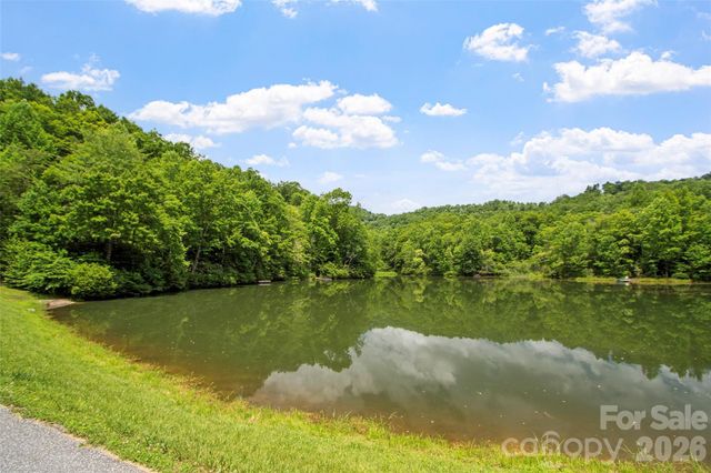 000 Mckenzie Way N 588&589, Old Fort, NC 28762