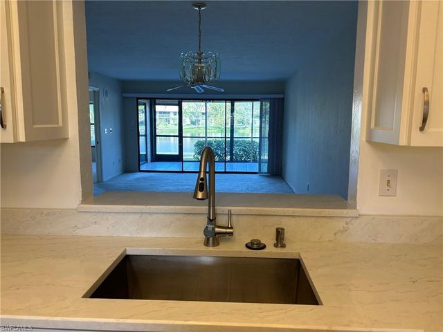 513 Lake Louise CIR 101, Naples, FL 34110