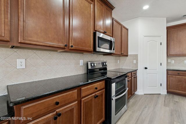 10917 DANCING RABBIT Lane, Jacksonville, FL 32221