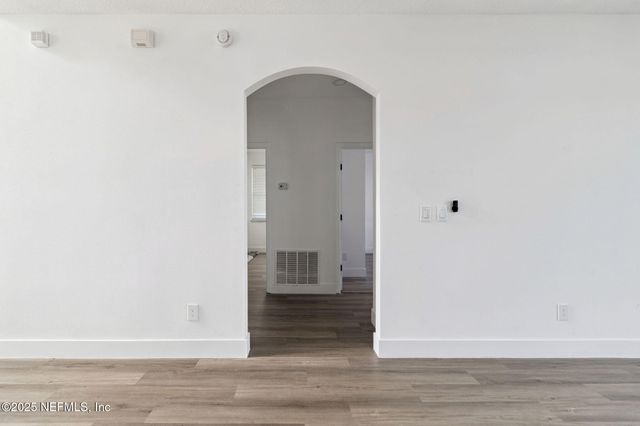 10917 DANCING RABBIT Lane, Jacksonville, FL 32221