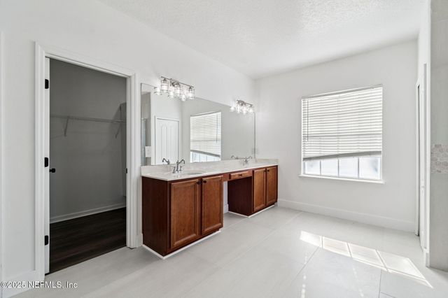 10917 DANCING RABBIT Lane, Jacksonville, FL 32221