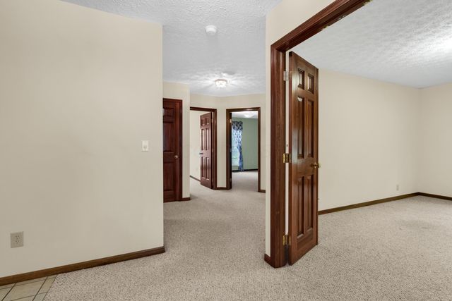 6681 Chelton Place, Westerville, OH 43082