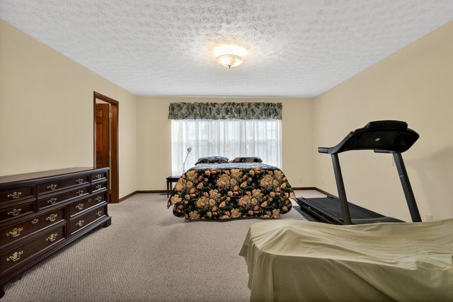 6681 Chelton Place, Westerville, OH 43082