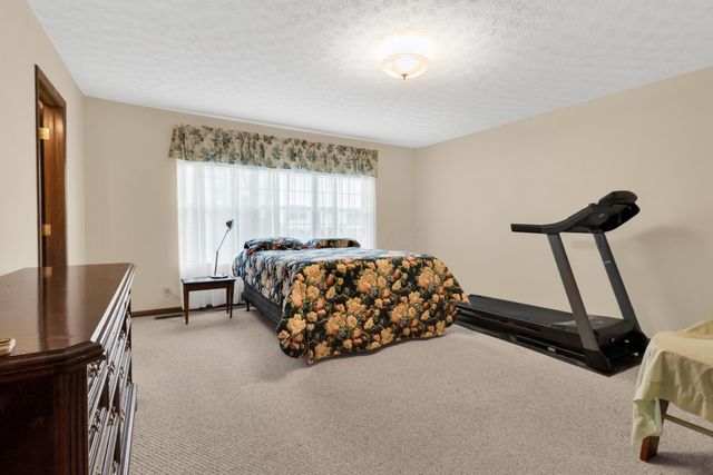 6681 Chelton Place, Westerville, OH 43082